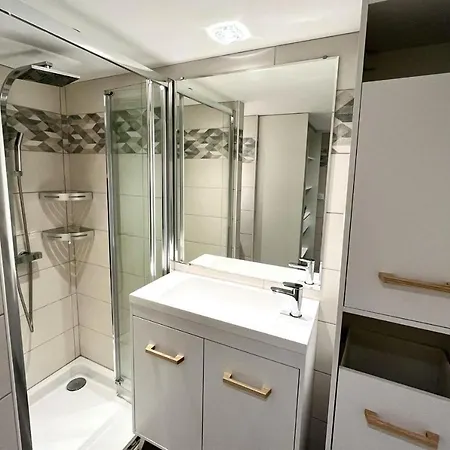 Feriehus Joli Souplex En Coeur De Ville - 4 Pers *