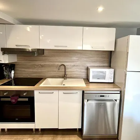 Joli Souplex En Coeur De Ville - 4 Pers * Les Sables-dʼOlonne
