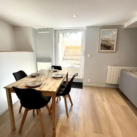 Joli Souplex En Coeur De Ville - 4 Pers Feriehus